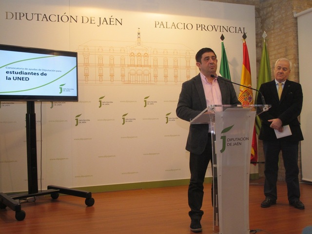 Nueva convocatoria de ayudas de la Diputación para estudiantes de la UNED