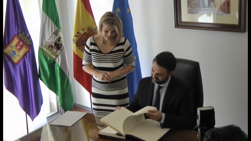 El Consejero de Turismo se reune en Baeza con los municipios turísticos de Andalucía