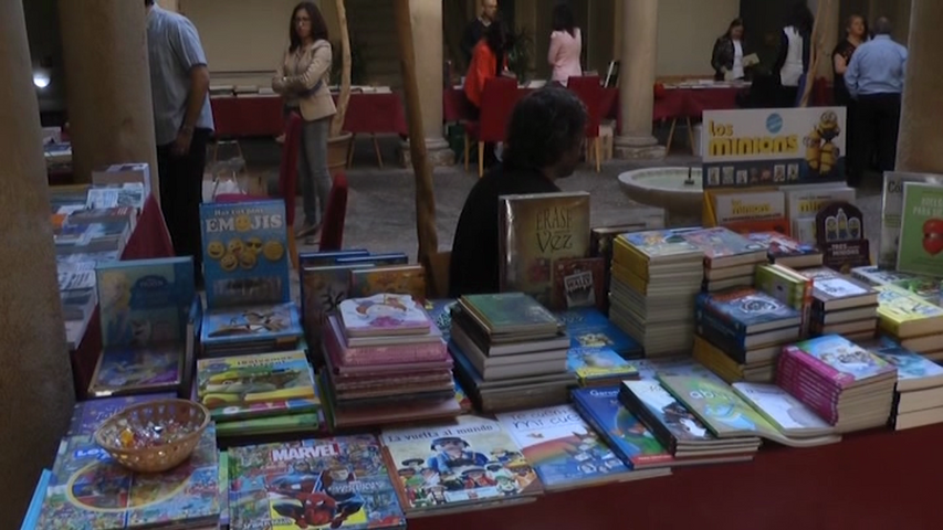 La UNIA celebró el jueves la feria del libro en el campus Antonio Machado de Baeza