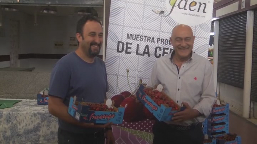 V Muestra Provincial de la Cereza en el Mercado de Abastos de Úbeda