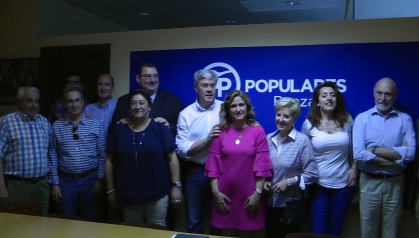 Fernández de Moya y Calvente defienden los presupuestos recién aprobados en Baeza