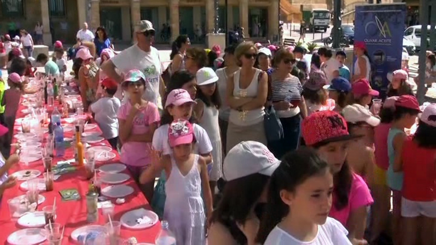 Escolares de Úbeda disfrutan de un desayuno molinero con AOVE