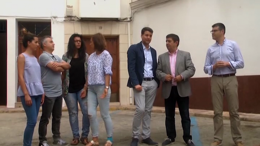El presidente de la Diputación Provincial supervisa en Torreperogil obras de planes provinciales
