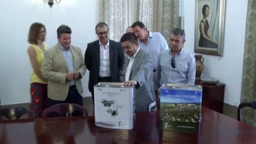 Los aceites “Jaén Selección” se promocionarán en todas las etapas de la Vuelta Ciclista a España