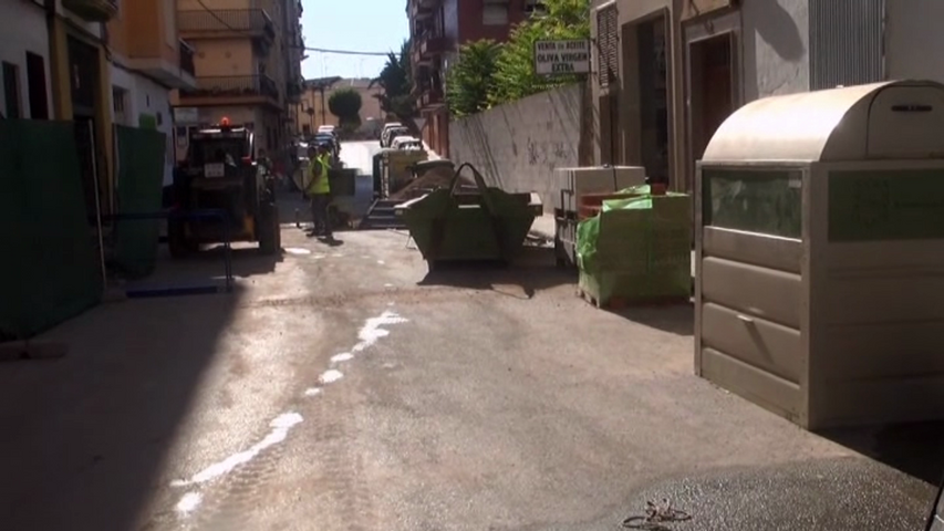 El Ayuntamiento de Úbeda interviene en la Calle Genil dentro del plan de acerados