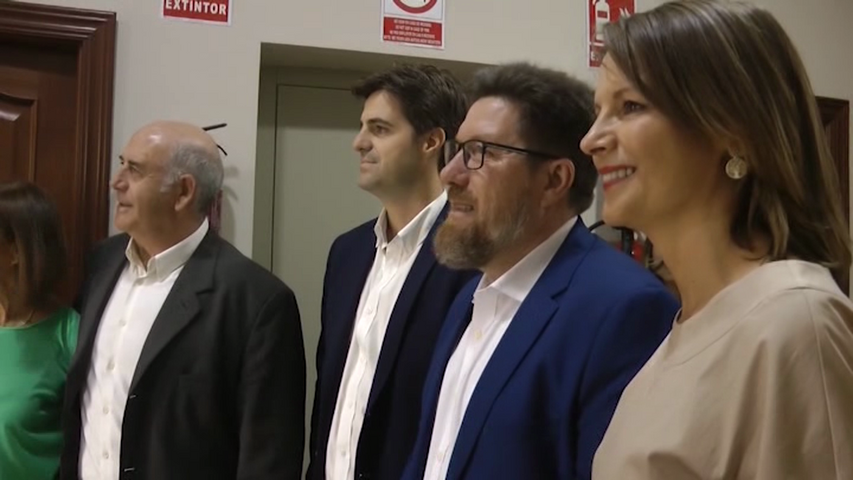 El consejero de Agricultura inaugura la casa de la agricultura de Ibros