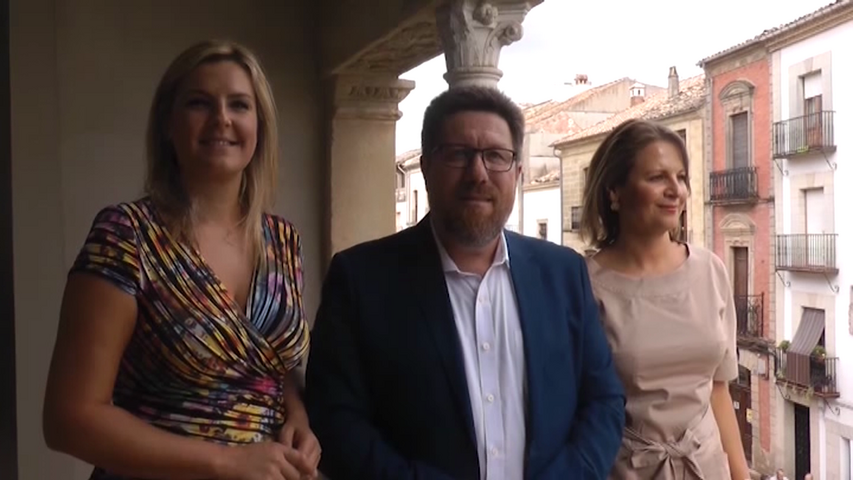 El Consejero de Agricultura se reúne con las cooperativas de aceite en Baeza