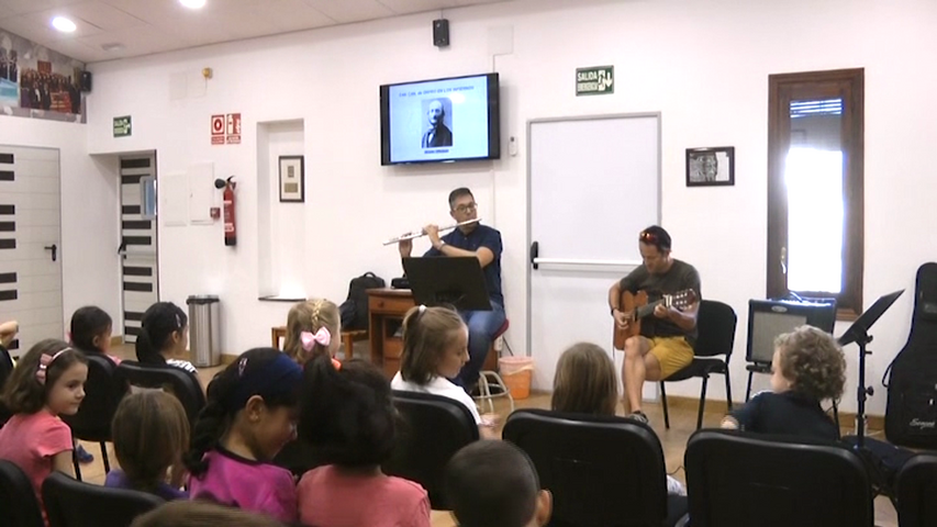 El Colegio San Juan de la Cruz de Baeza organiza unas tertulias musicales dialógicas para su alumnado