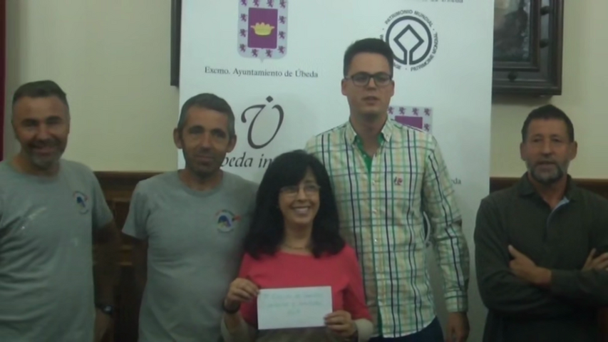 Reparto del dinero recaudado en las caminatas solidarias de Úbeda