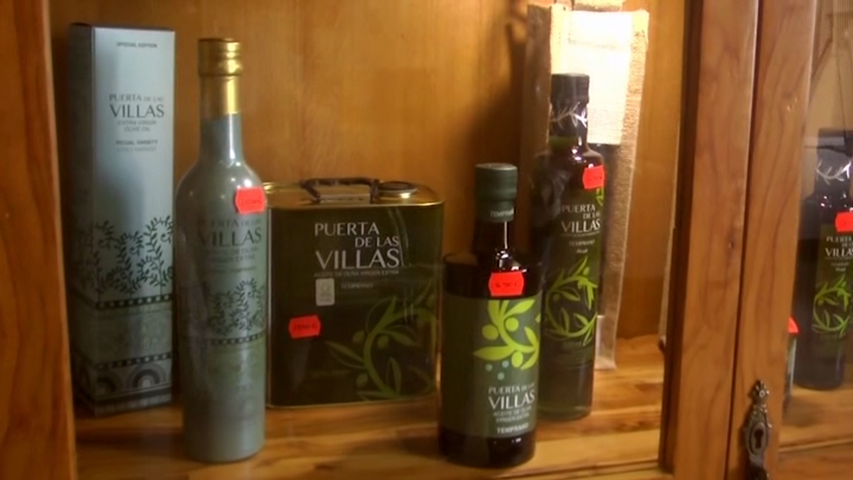 La Cooperativa San Vicente de Mogón presenta sus aceites, nuevos envases y etiquetas en Jaén