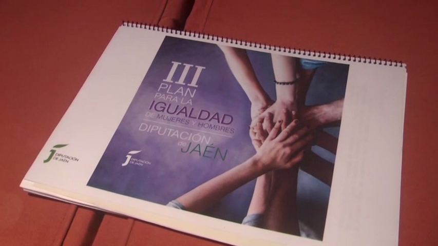 La diputada de Igualdad presenta en Baeza el tercer plan para la igualdad de mujeres y hombres