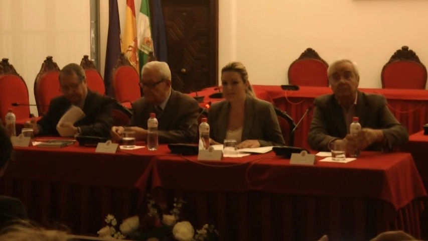 Presentada en Baeza la novela «Los santos inocentes» de Rafael Escuredo
