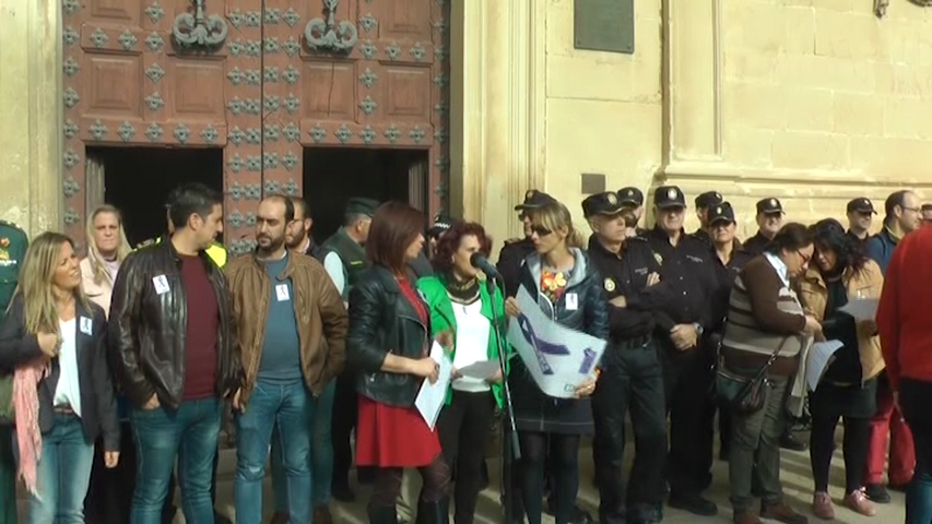 Acto institucional contra la violencia machista en Úbeda 25-N