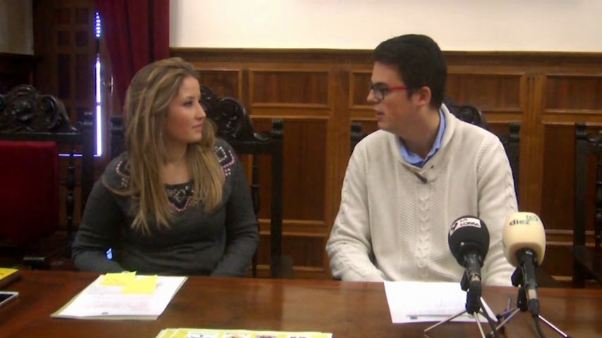 Presentada la nueva campaña de promoción del Carnet Joven en la localidad de Úbeda