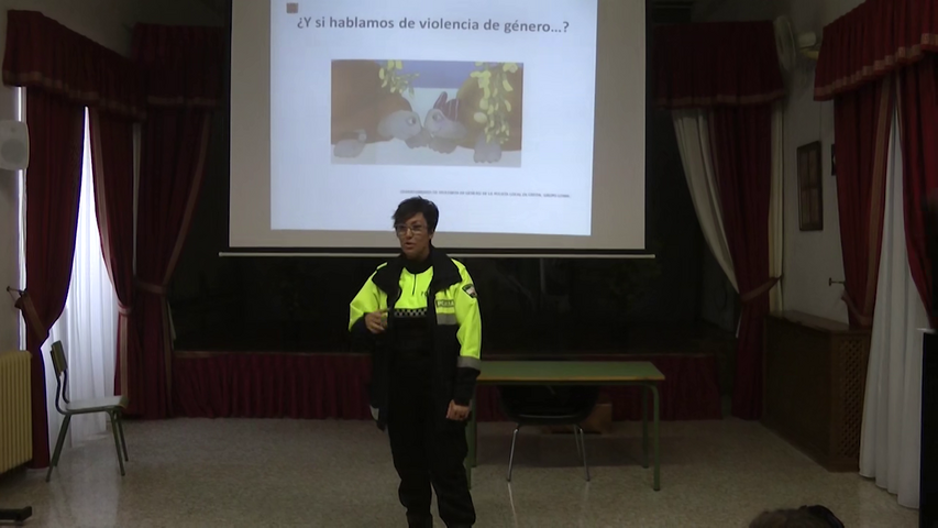 Policía Local y Nacional imparten una charla sobre violencia de Género en el CEIP Santísima Trinidad de Úbeda
