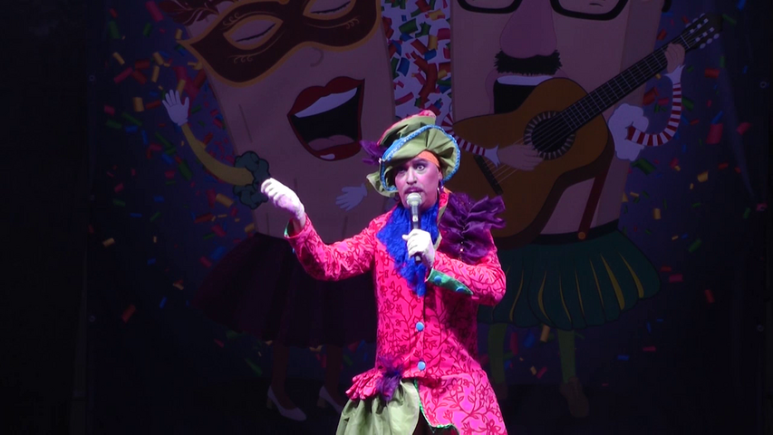 El pregón de Francis Molina y el concurso de letrillas inauguran el Carnaval de Torreperogil