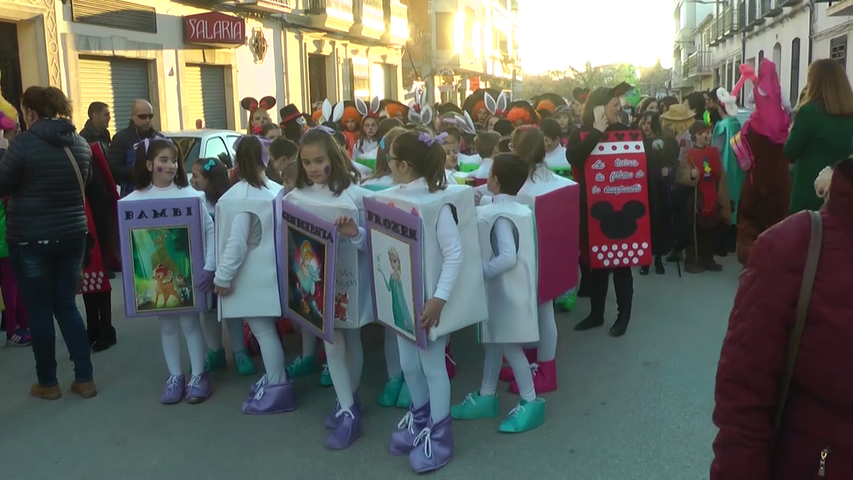 Sabiote llena de color las calles con su carnaval