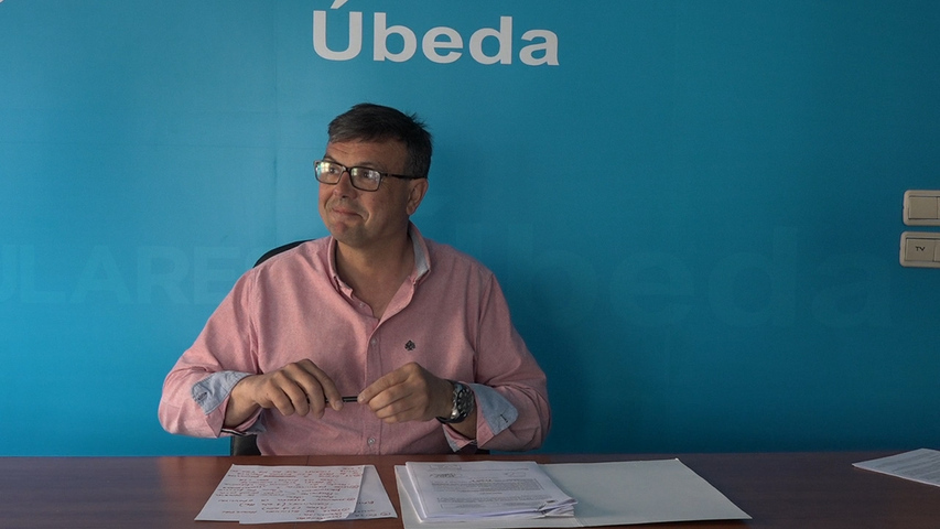Miguel Ángel Higueras denuncia la falta de plenos y comisiones en Úbeda