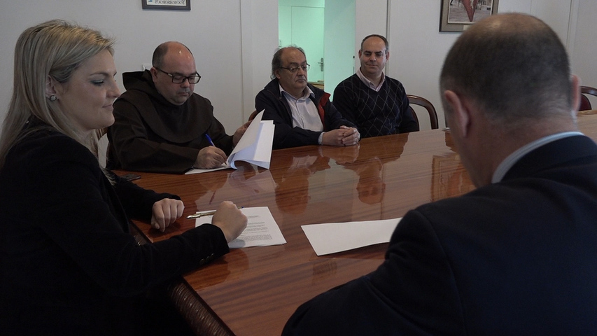 Firma del convenio para rehabilitar el Convento de La Encarnación de Baeza