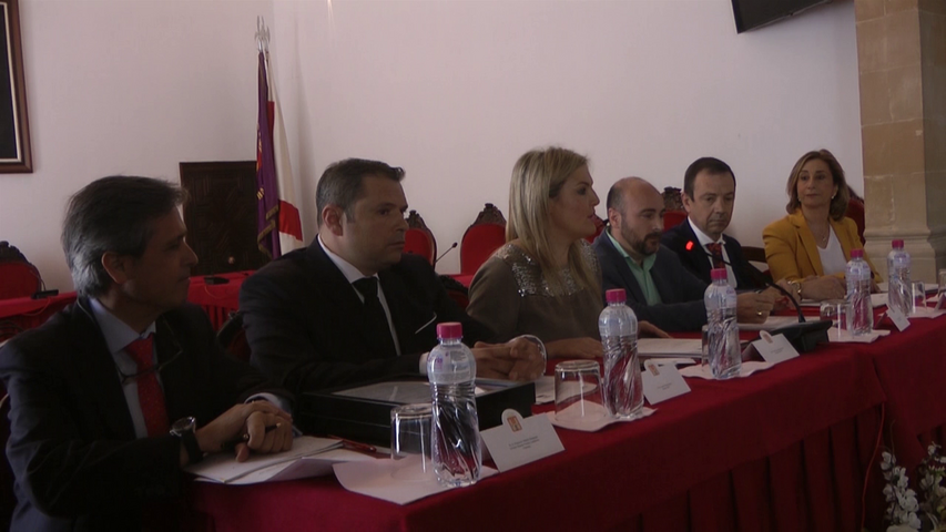 Entrega de certificados de calidad Bureau Veritas a la empresa baezana Transporte Frigoríficos RP