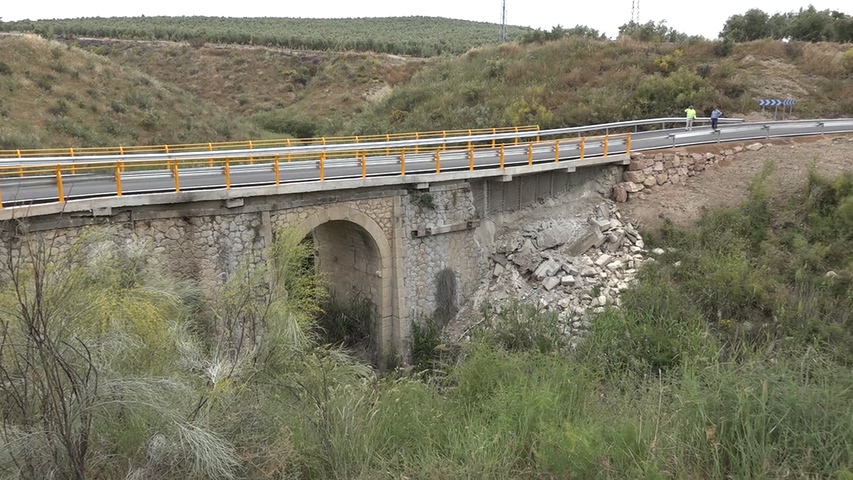 Diputación concluye la reparación del viaducto en la carretera entre Puente de la Cerrada y San Miguel, en Úbeda