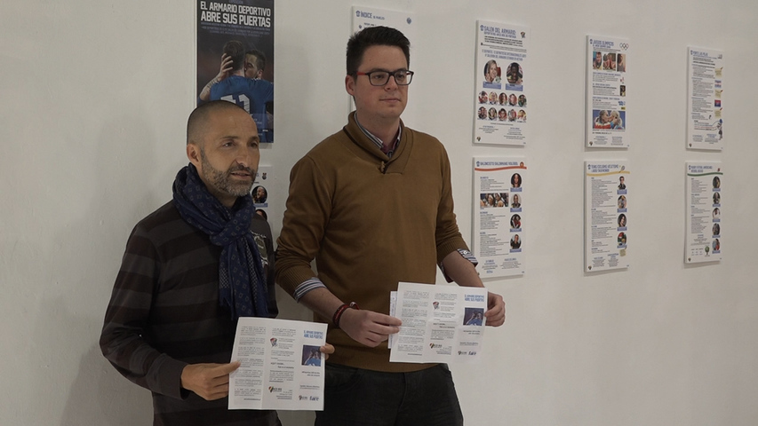 La sala pintor Elbo acoge en Úbeda la exposición «El armario deportivo abre sus puertas»