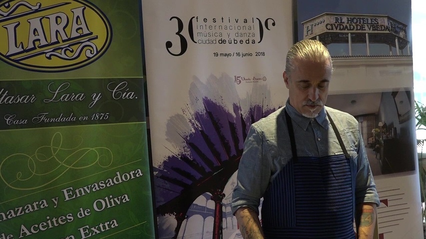 Showcooking de Sergi Arola en en el marco del Festival Internacional de Música y Danza