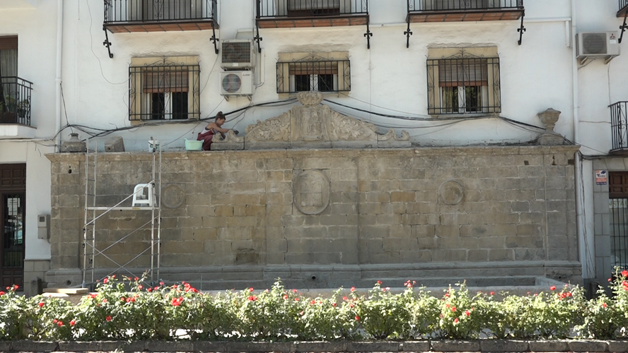 Continúan las intervenciones de mantenimiento en la ciudad de Baeza