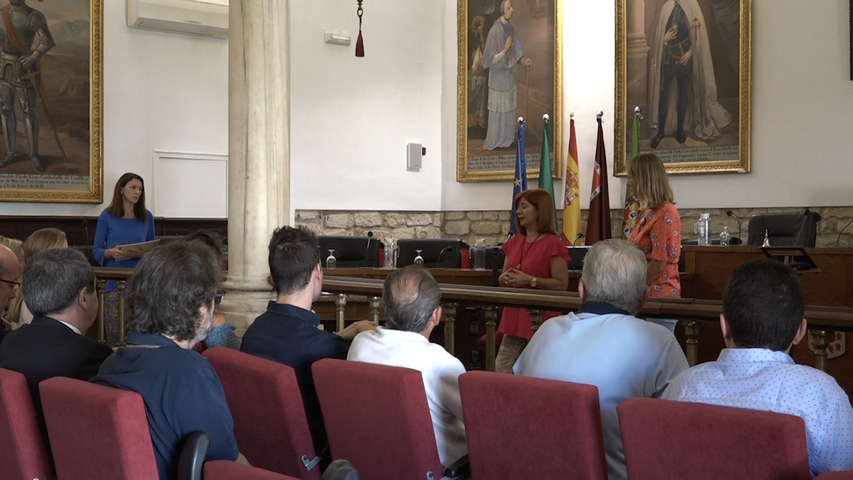 Reconocimiento a los voluntarios participantes en la «Noche del Patrimonio» por parte del ayuntamiento de Úbeda