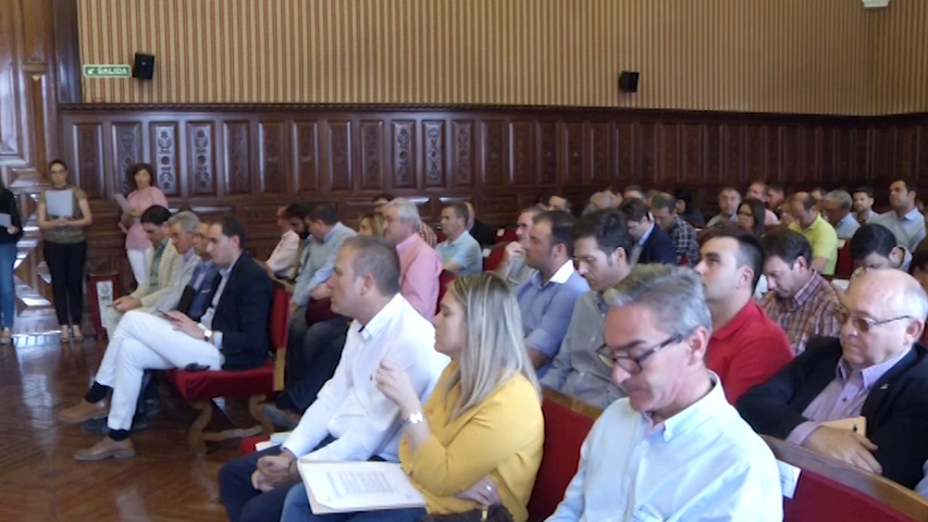 La Diputación constituirá una comisión para abordar el despoblamiento en la provincia