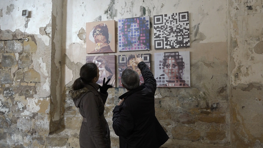 Inaugurada en la Iglesia de San Lorenzo de Úbeda la exposición Opticonos del artista Miguel Agudo