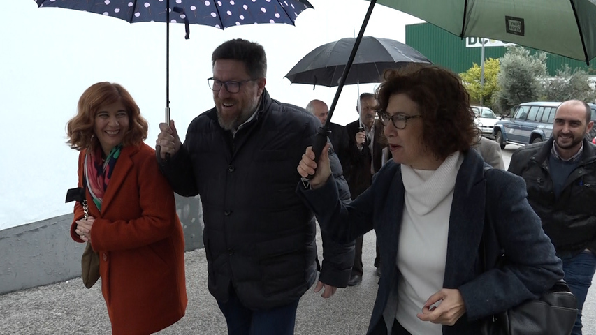 El consejero de Agricultura de la Junta visita la cooperativa La Unión de Úbeda