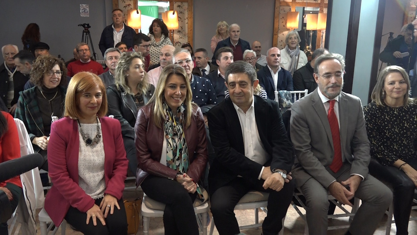 Susana Diaz mantiene en Úbeda un encuentro con el sector del aceite de oliva