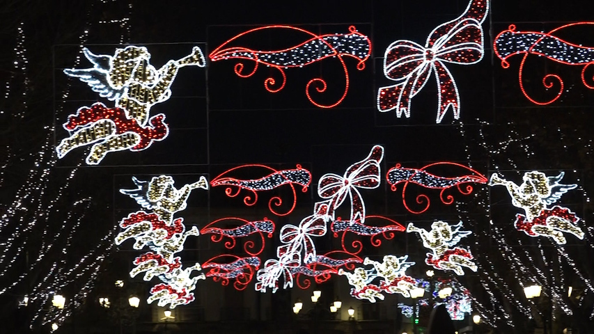 Baeza comienza su Navidad con el encendido de las calles