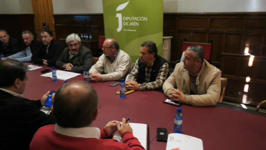 Diputación gestionará los sistemas de abastecimiento de agua en alta del Víboras y El Condado