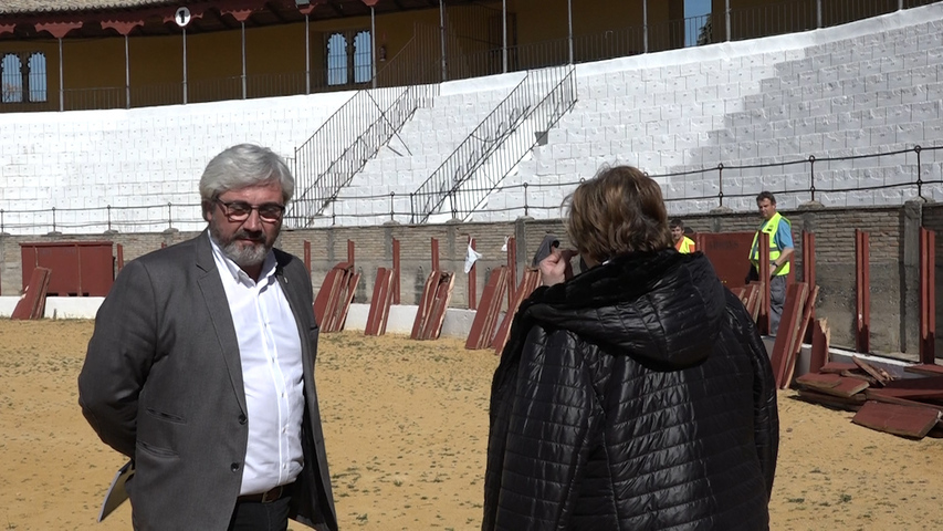 Comienzan las obras del anillo de la plaza de toros de Baeza