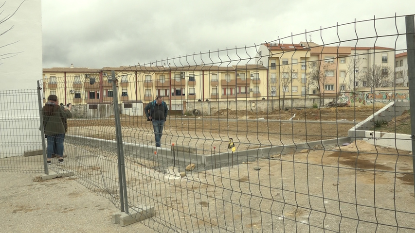 Nueva pista en el polideportivo Municipal baezano