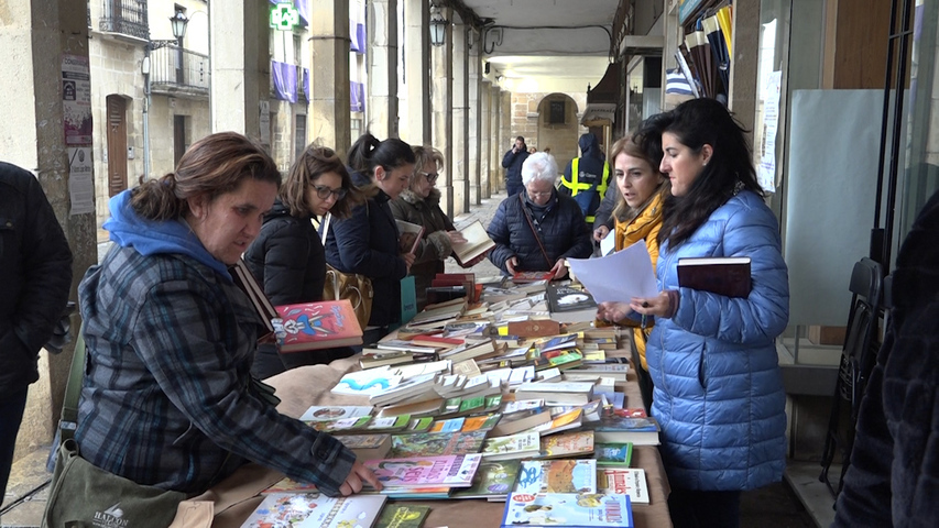 Celebrada en Baeza la I Feria de Intercambio de Libros