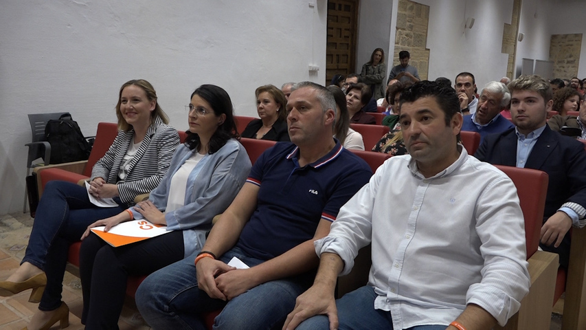 Presentada la candidatura de Ciudadanos Baeza para las elecciones municipales
