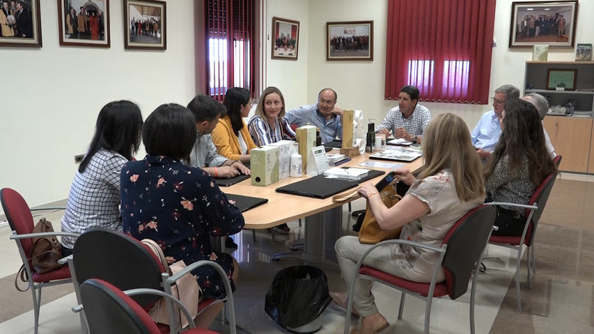 Ciudadanos se reúne en Baeza con las cooperativas de aceite
