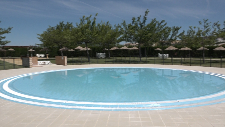 Ya están abiertas las piscinas municipales de Úbeda 2 Secuencia HD.00 20 02 16.Imagen fija032