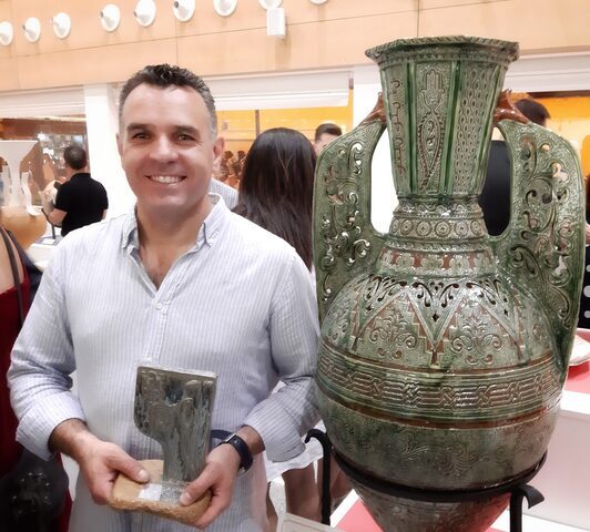 Pablo Tito recoge el Premio Internacional de Alfarería de La Rambla