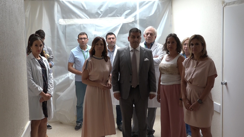 La viceconsejera de salud visita la renovación del área de paritorios del Hospital de Úbeda