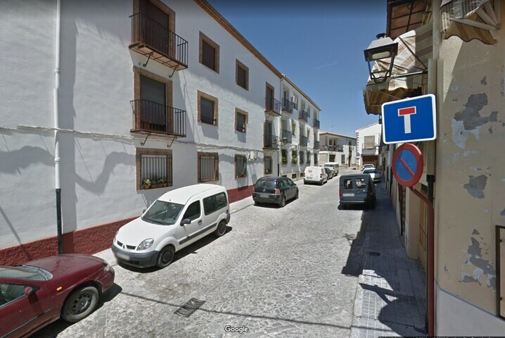 Afectadas cinco personas por inhalación de humo en un incendio de vivienda en Baeza 2 calle juan carlos benavides