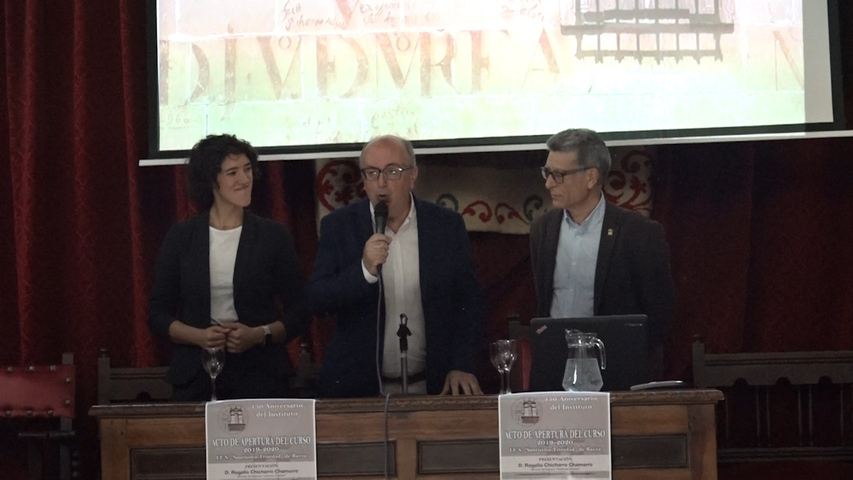 El IES Santísima Trinidad comienza el curso con la lección inaugural sobre «La antigua Universidad de Baeza»