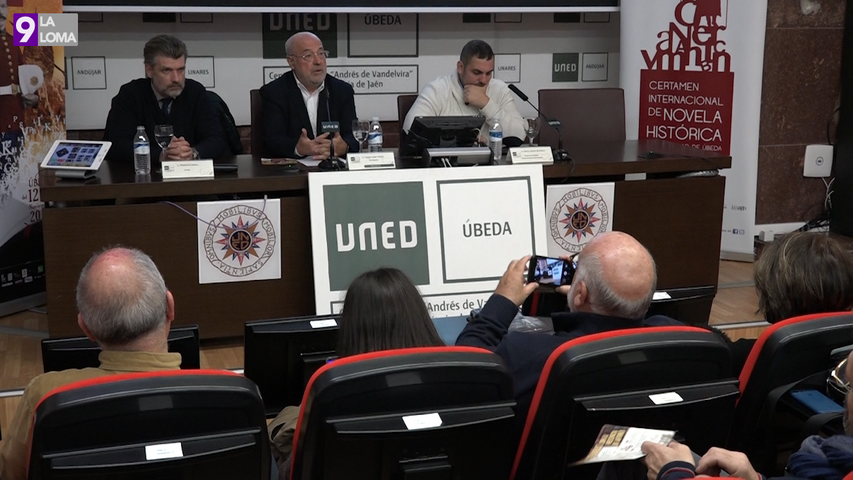 La charla del escritor Francisco Narla da inicio al VIII Certamen Internacional de Novela Histórica “Ciudad de Úbeda”