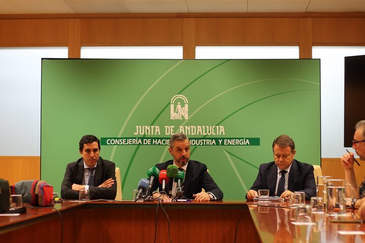 La Junta exige a los establecimientos de juego un control de acceso exterior y endurece las sanciones por incumplimientos