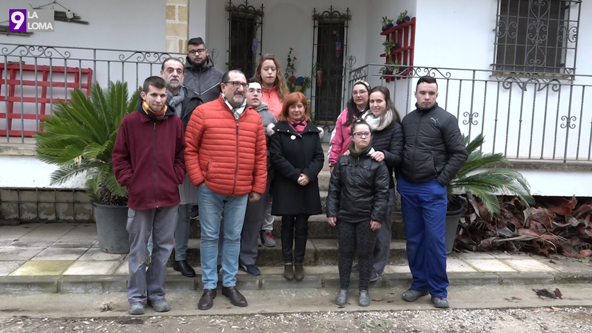 La alcaldesa de Úbeda visita a los trabajadores que han formado parte del Plan Emple@ Joven en el Vivero Municipal 2 Secuencia HD.00 00 36 24.Imagen fija644