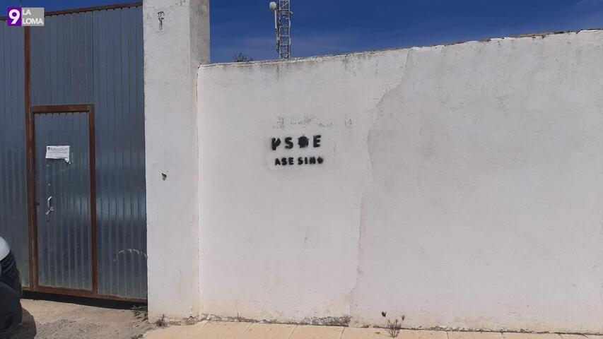 El PSOE de Lupión denuncia las pintadas que han aparecido en el campo de fútbol 4 pintadas lupion