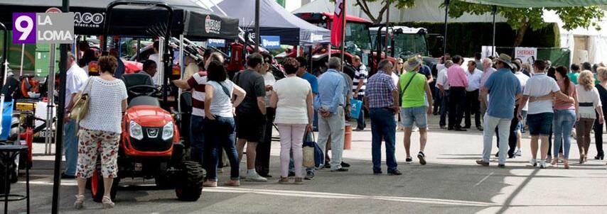 Trabajando para celebrar la Feria de maquinaria agrícola de Úbeda